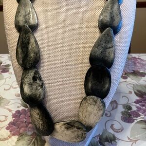 BONE NECKLACE 28” LONG 14” DROP
STUNNING PIECE